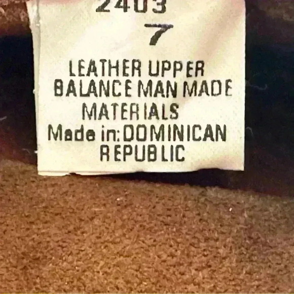 Minnetonka Kilty Hard Sole (SH39) - Picture 7 of 8